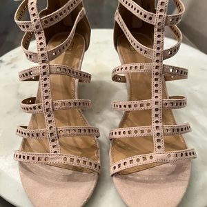 NWT Material Girl Wedge Shoe 10